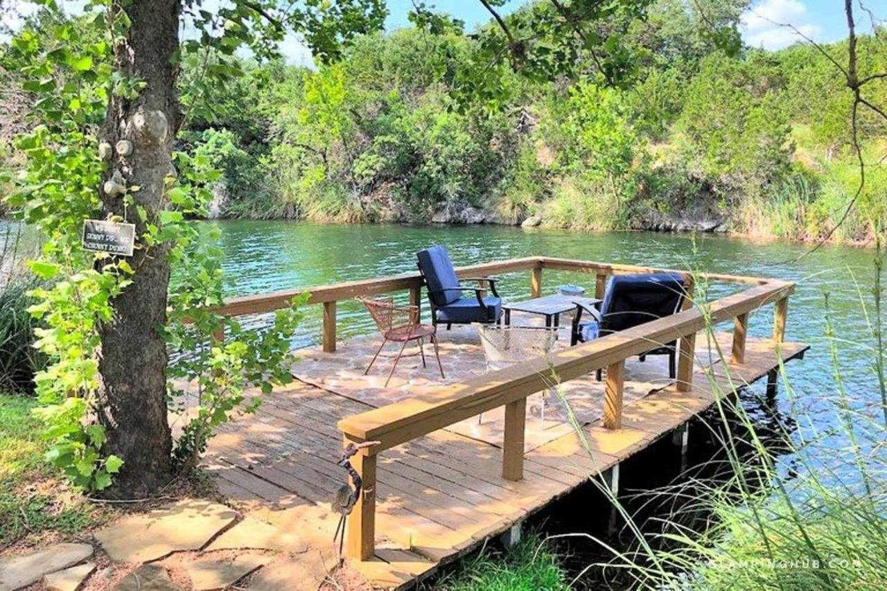 Готель Rockin' B Ranch Bluff House Pipe Creek Екстер'єр фото